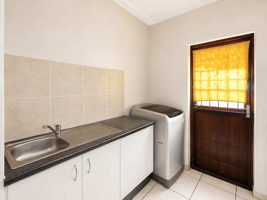 2 Bedroom Property for Sale in Parklands Western Cape